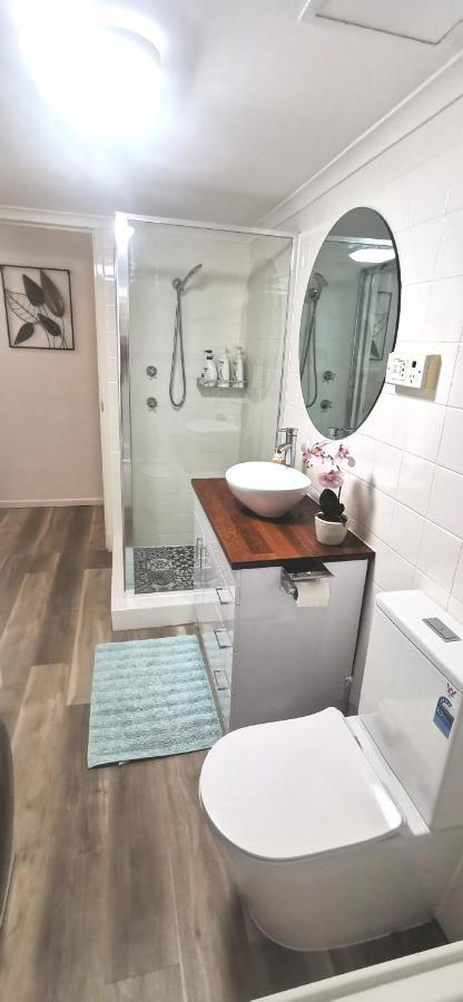 Beachside Apartment In The Heart Of Surfers Paradise - Free Parking โกลด์โคสต์ ภายนอก รูปภาพ